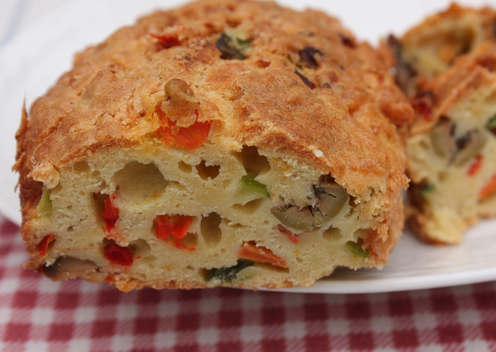 Hartige cake met olijfolie